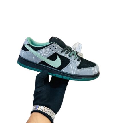 Nike Sb Dunk Low There Skateboards Sneaker