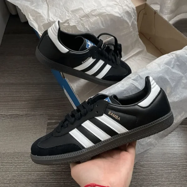 Adidas Samba Black Gum Shoes For Men (LAZ310)