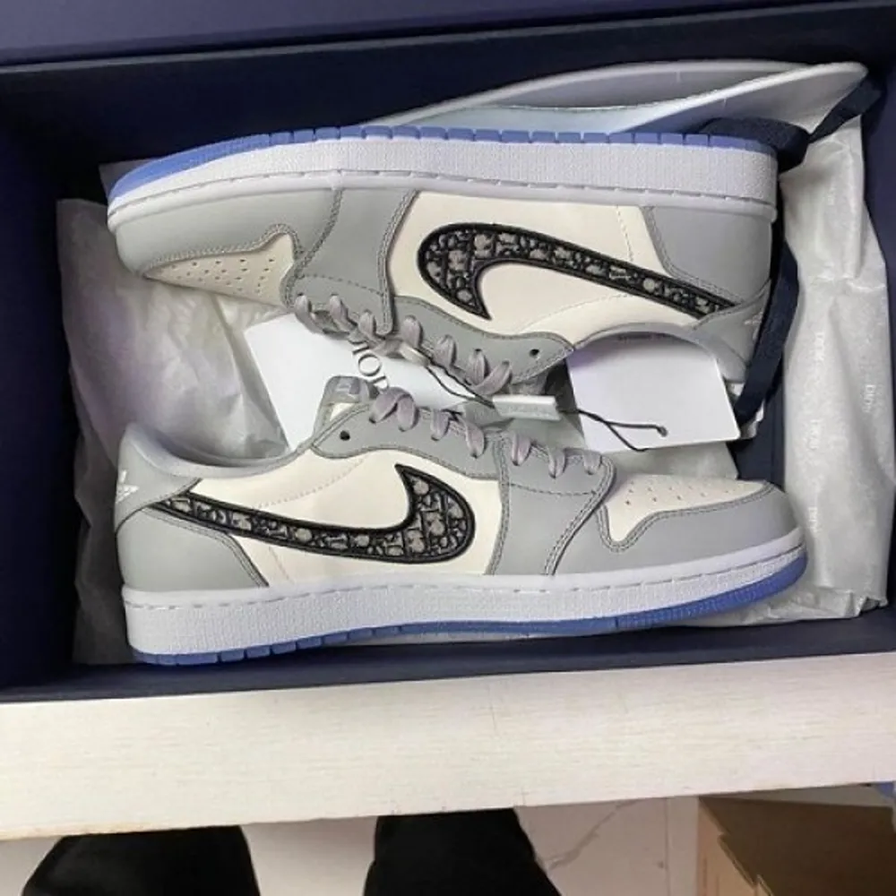 Nike Jordan 1 Low R With 2 Keychain Semi UA Men Shoes (FT695)