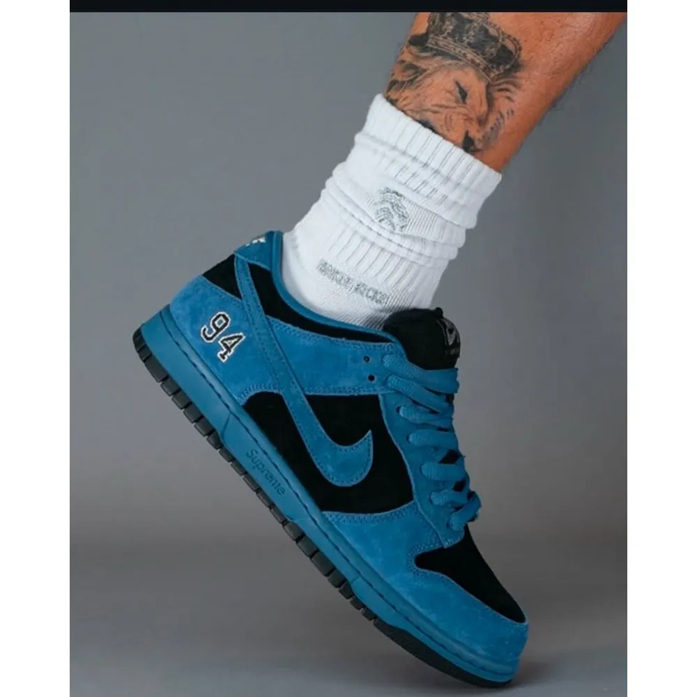 Supreme X Nike Sb Dunk Low Shoes For Men (SUP2040) - Image 2