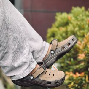 Crocs Yukon Vista Dark Brown Clogs