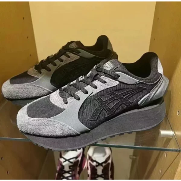Onitsuka Tiger Moage Black Shoes For Men (SUP2133) - Image 2