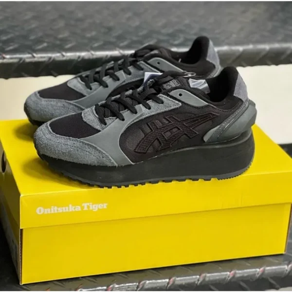 Onitsuka Tiger Moage Black Shoes For Men (SUP2133)