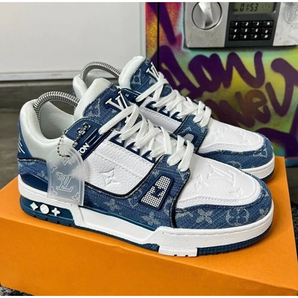 Trendy Louis Vuitton Trainer Blue Shoes For Men (SHUB676) - Image 2