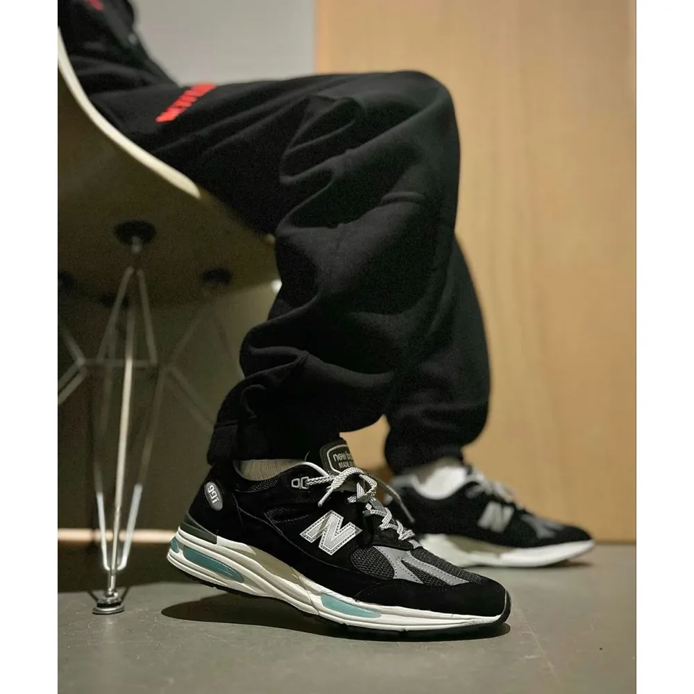 New Balance 991 V2 Black Grey Shoes For Men (LAB16) - Image 3
