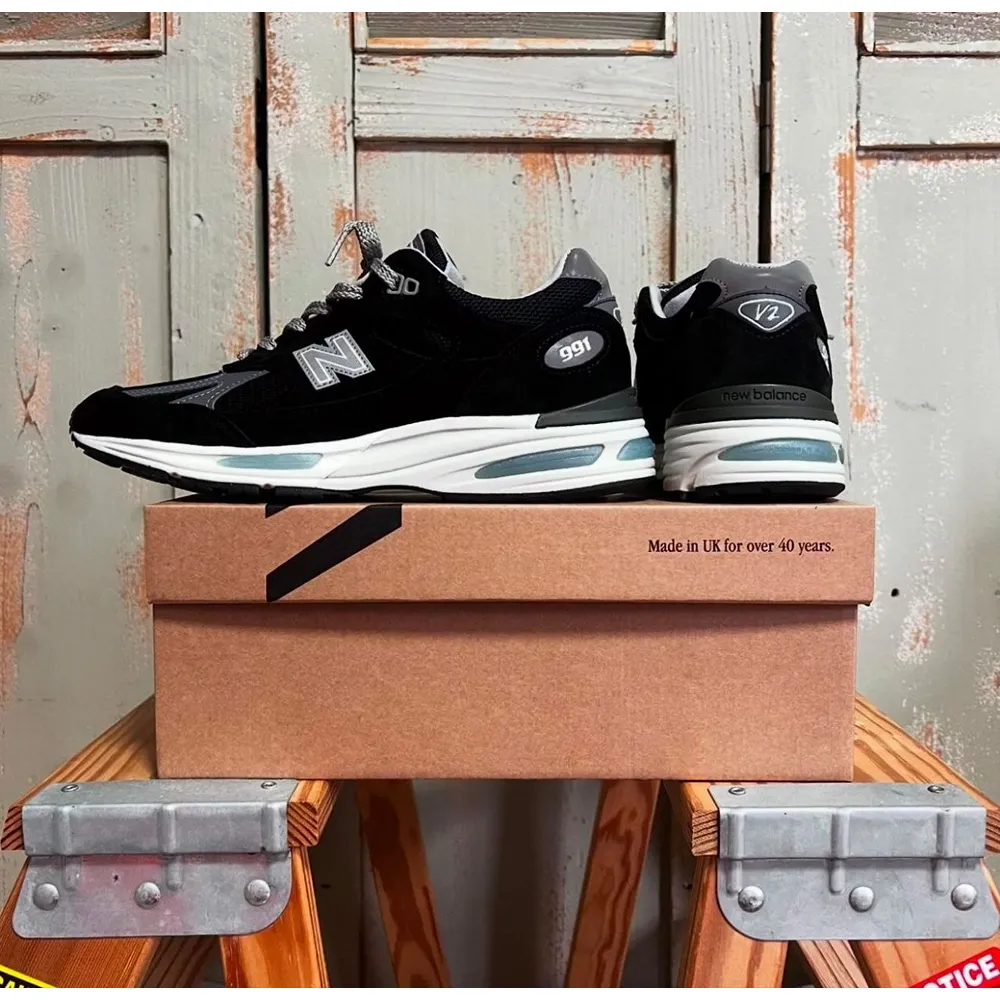 New Balance 991 V2 Black Grey Shoes For Men (LAB16)