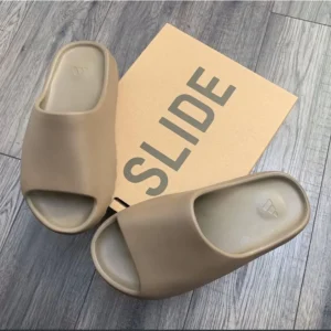 Adidas Yeezy Slides For Men (LAB1155)